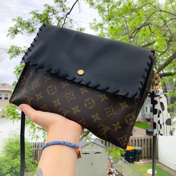 ✨🍒Authentic Louis Vuitton toiletry 26 ✨🍒 - Picture 8 of 10